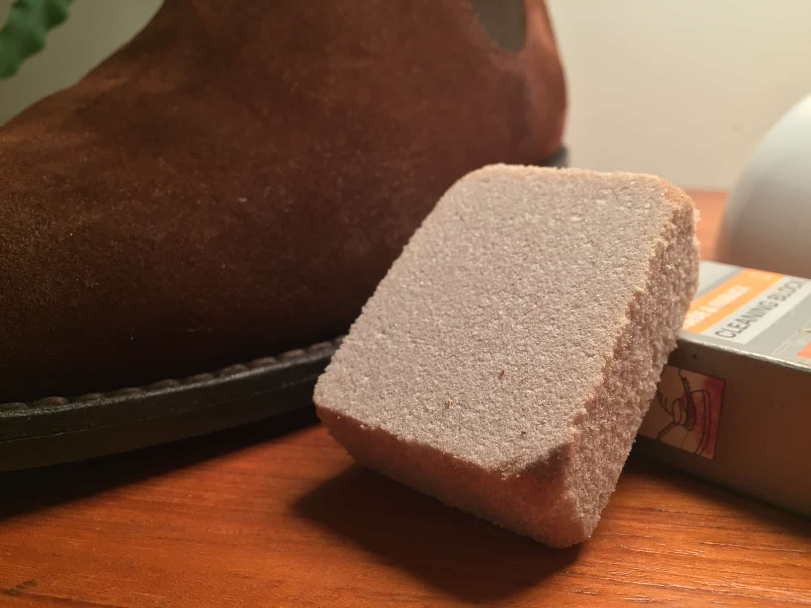 The tip – Remove shoe cream from suede 